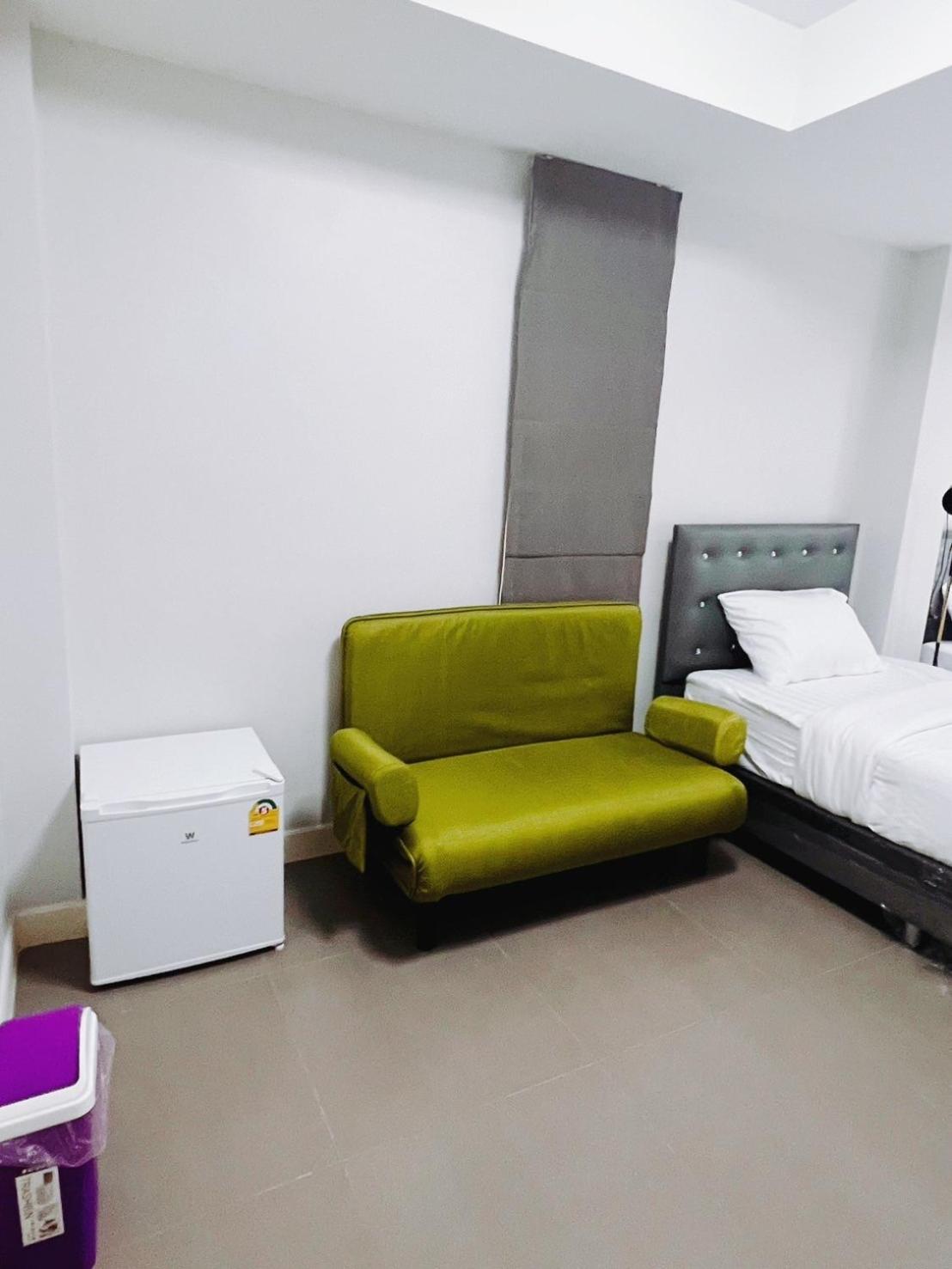 בנגקוק Mitr Inn Mrt Samyot Station - The Grand Palace מראה חיצוני תמונה