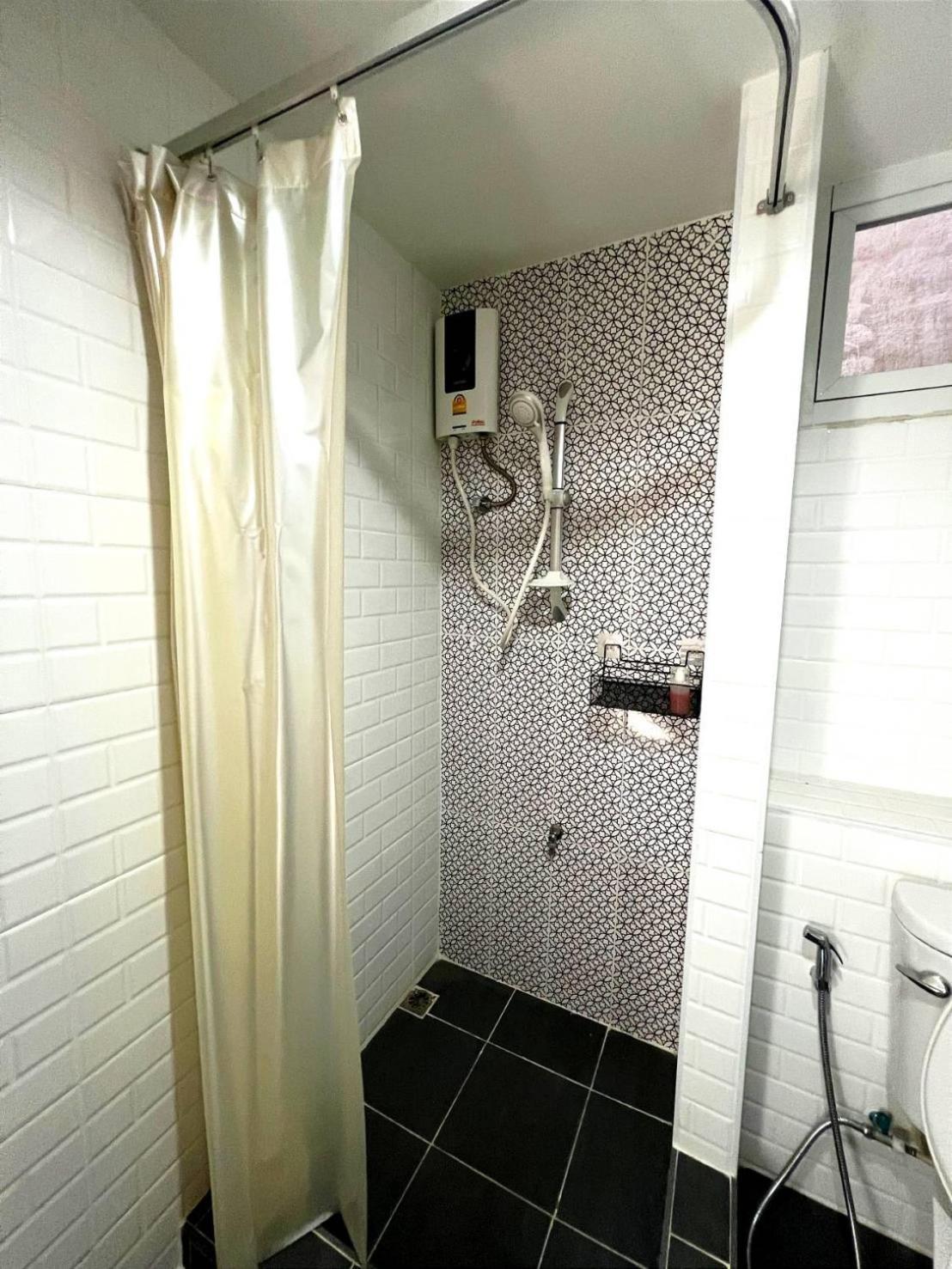 בנגקוק Mitr Inn Mrt Samyot Station - The Grand Palace מראה חיצוני תמונה