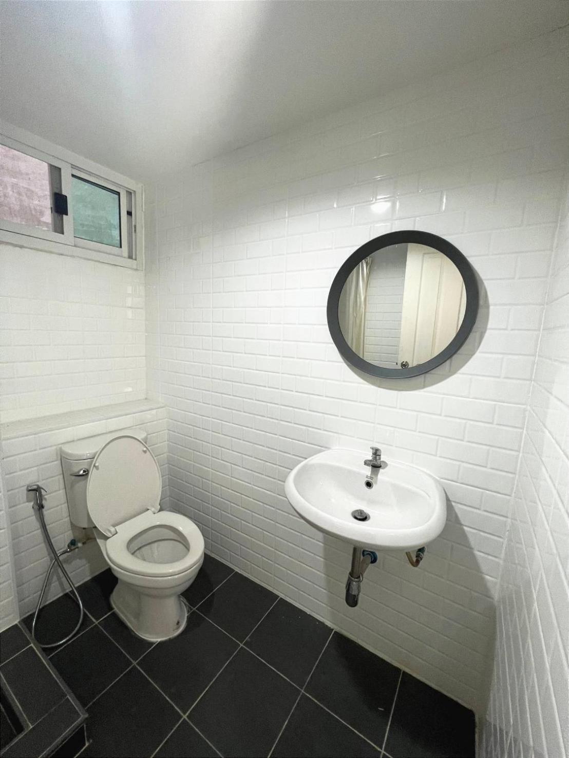 בנגקוק Mitr Inn Mrt Samyot Station - The Grand Palace מראה חיצוני תמונה